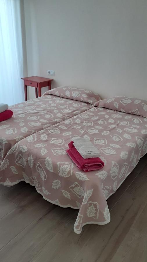 Ferienwohnung Amplio Piso Al Lado De La Playa En Nerja Exterior foto