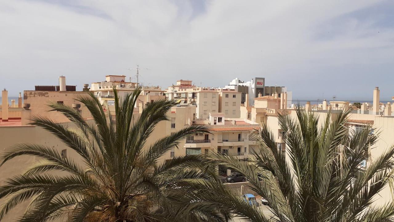 Ferienwohnung Amplio Piso Al Lado De La Playa En Nerja Exterior foto